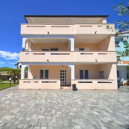 Apartmani Assa Krk Krk Town Exteriér fotografie