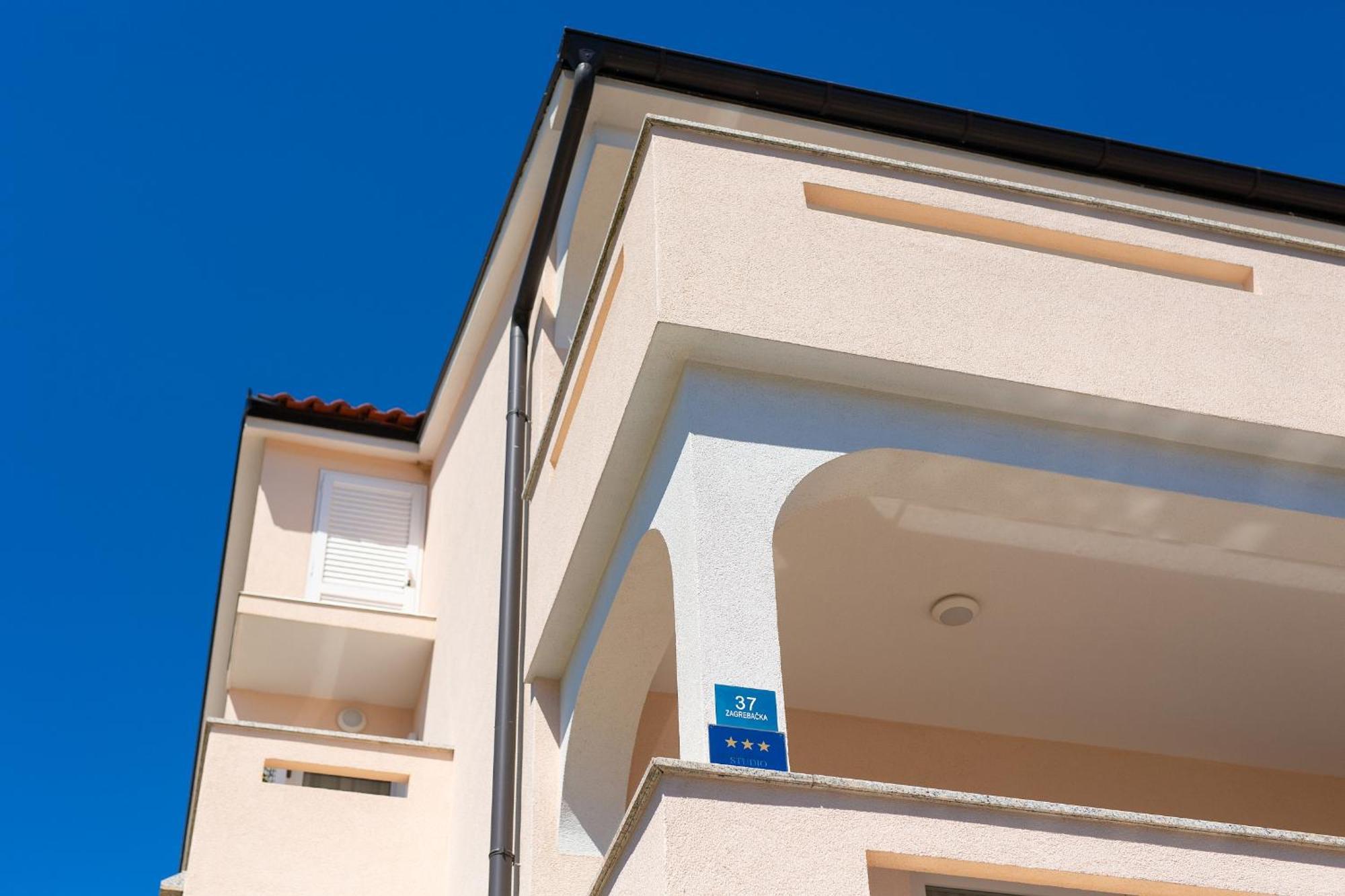 Apartmani Assa Krk Krk Town Exteriér fotografie