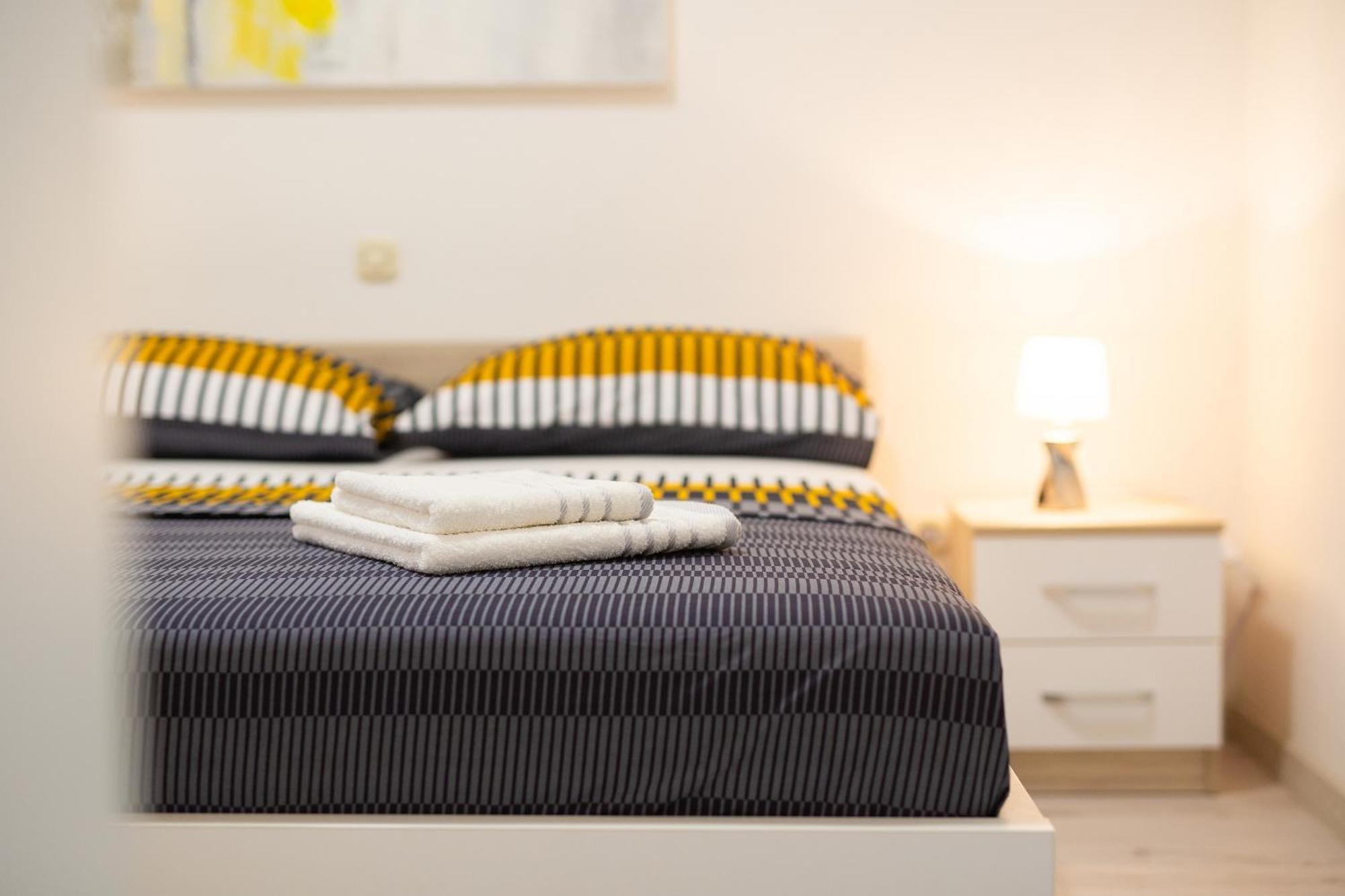 Apartmani Assa Krk Krk Town Exteriér fotografie