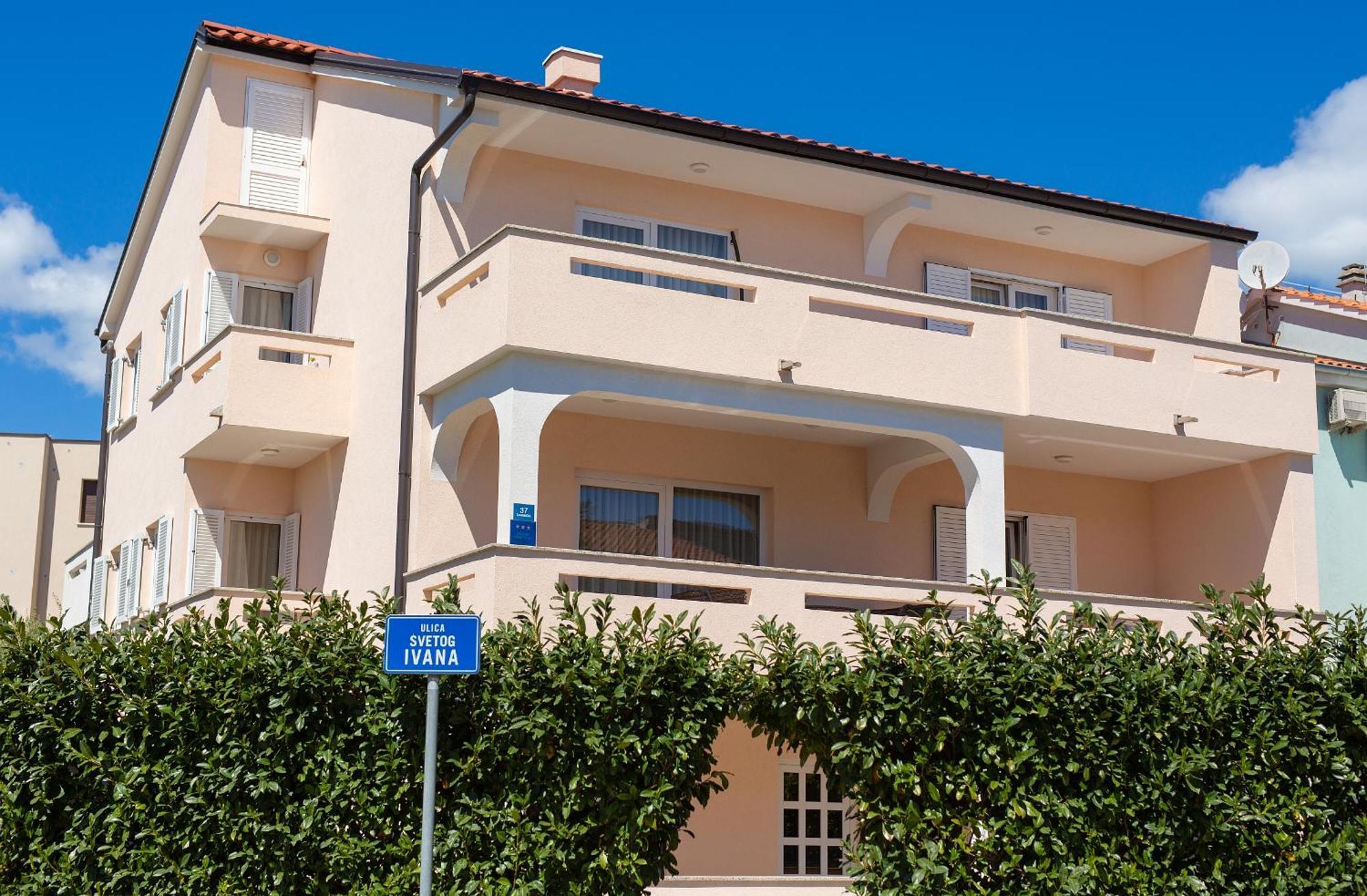 Apartmani Assa Krk Krk Town Exteriér fotografie