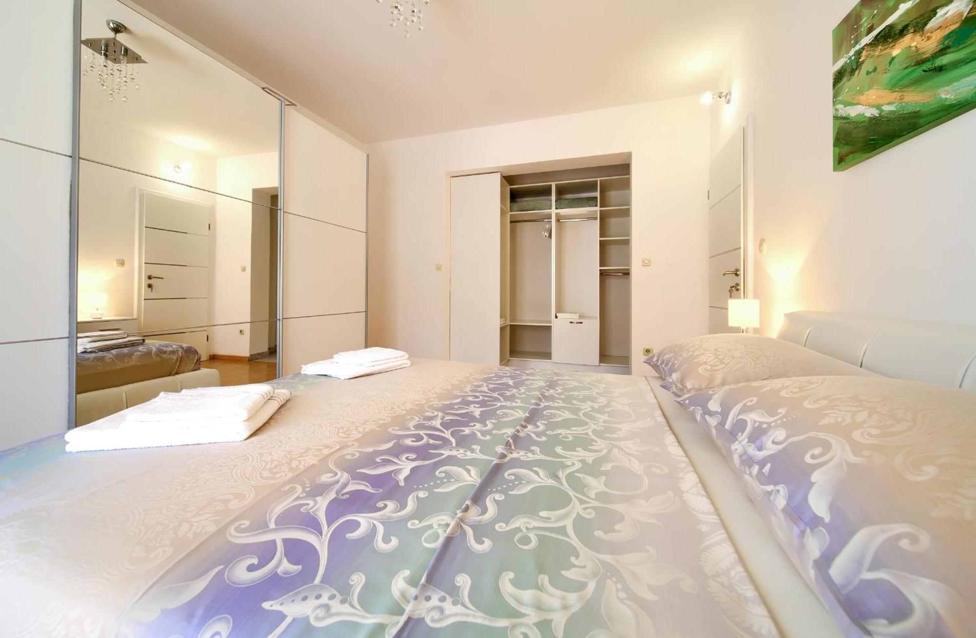 Apartmani Assa Krk Krk Town Exteriér fotografie